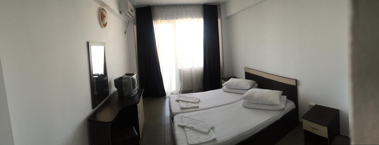 Tiberius Residence Костинешти Экстерьер фото